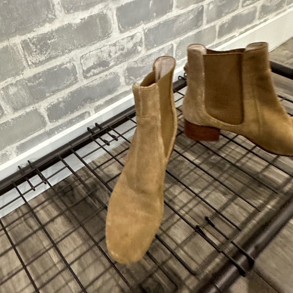 Zara 100% suede ankle boots - Picture 3 of 3